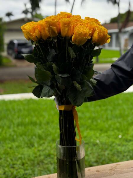 35 Yellow Roses